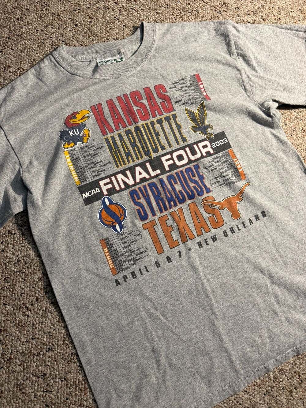 Vintage 2003 NCAA Final Four Graphic T-Shirt Kansas Syracuse Texas Marquette